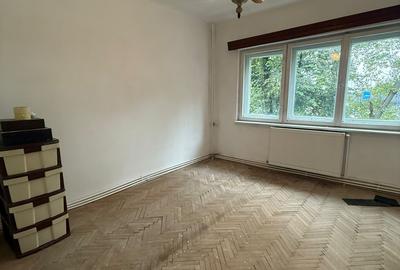 🏠 Apartament 3 camere de vânzare – Zona Gării -  Str. Bârsei, Focșani 🔑 - 2/4 - 2