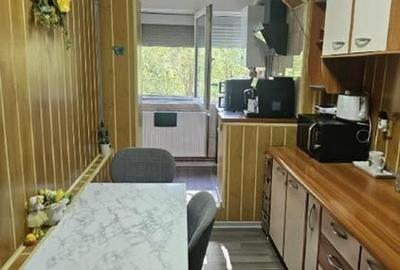 Apartament 3 camere Decomandat - 8