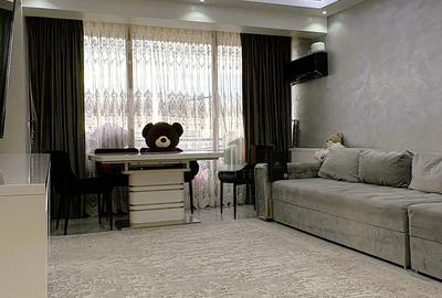 Apartament cu 2 camere decomandat, mobilat în Central