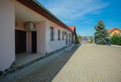 De vânzare pensiune cu restaurant, teren 4.750 mp – Băile 1 Mai - 24