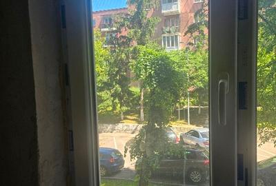 Apartament  3 camera,71 m2,etaj1 - 2