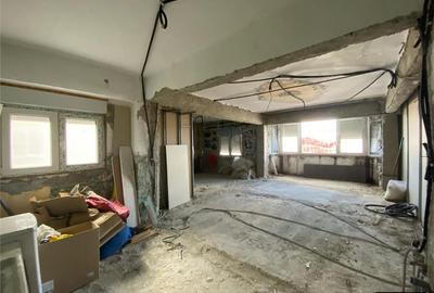 Apartament 3 camere - 875e/mp - 2