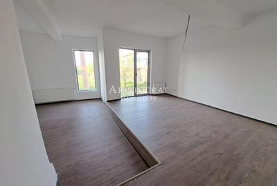 Vila Tip Duplex  generoasa cu vedere lac - 5