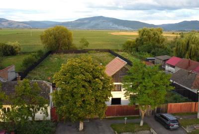 Casă individuală cu 2 camere în Prejmer