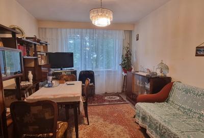 Vand apartament 3 camere, Pitesti, str. Negru Voda, etaj 1, decomandat - 1