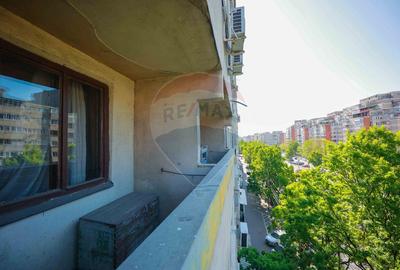 Apartament cu 4 camere de vânzare în zona Dacia - 1
