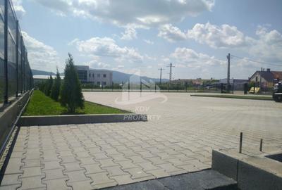 Spatiu comercial cladire noua  1274 mp construiti, teren aferent 7261 mp - 7