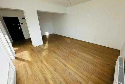 Mutare imediata |Studio Spatios + gradina| Metrou P.Poenaru - 12