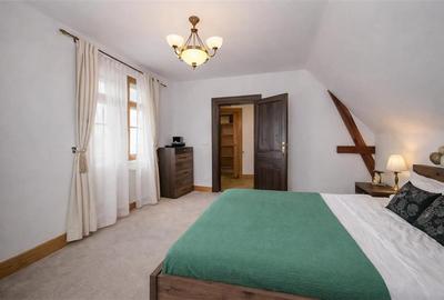 Apartament in vila cu amprenta istorica,180mp,gradina,pod,Centrul Istoric,Brasov - 9