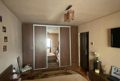 Apartament decomandat 3 camere | Etaj 3 | Complet mobilat și utilat - 1 MAI - 1