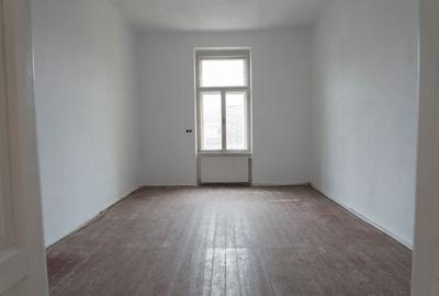 De vanzare Cladire bloc Istoric Central Arad D+P+E+M curte proprie - 21