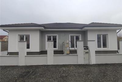 Duplex cu 4 camere în Moșnița Nouă