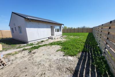 Casă individuală  parter în Comana ,GR. Teren 500 mp.TVA inclusiv. - 16