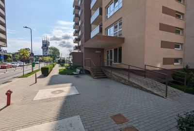 Langa Mall Coresi, in complexul Urban, 2 camere mobilate, 550 euro/luna - 1