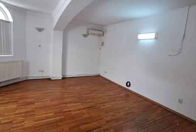 Inchiriez vila ,constructie noua,zona Splaiul Unirii,Asmita Garden - 4