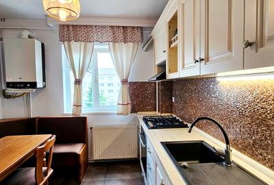 Apartament 3 camere, etaj 3, cu loc de parcare, zona Posta Maratei - 2