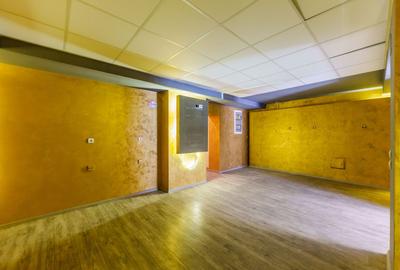 Spatiu Comercial/Birouri de Închiriat zona Centala - 7