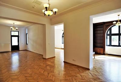Vila brancoveneasca restaurata complet - eleganta, istorie si dotari moderne - 4