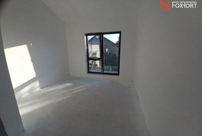 Duplex modern cu 5 camere si 2 bai in Ghiroda - 4