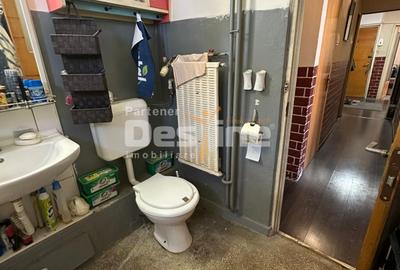 Apartament 3 camere decomandat - 2 bai - etaj 7/8 in zona Vitan - 16