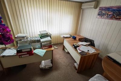 Apartament 4 camere  destinație comercială - parter - 1