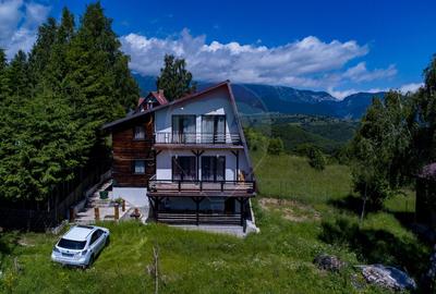 Casa / Vila de vanzare cu teren de 4 160 mp. Moieciu de Jos