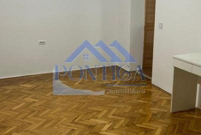 Apartament cu 2 camere semidecomandat în City Park Mall