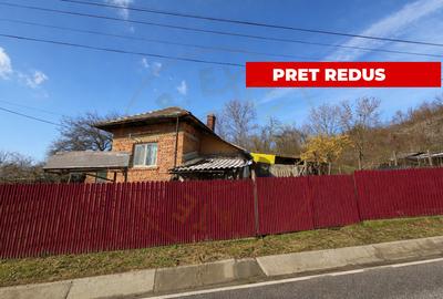 Casă individuală cu 4 camere în Priboieni