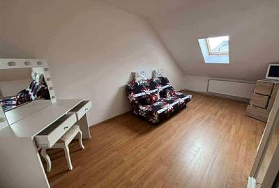 Garsonieră decomandată, mobilată în Terezian