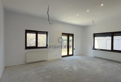 Oportunitate!Duplex 4 cam, 125mp, asfalt, toate utilitățile!Comision0% - 4