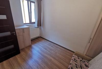 Casa de vanzare, 2 corpuri si garaj, curte comuna, zona Turda - 10