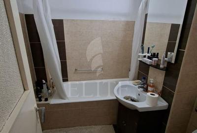 Apartament 4 camere în zona CALEA FLORESTI - 11