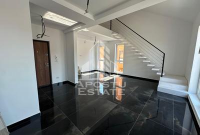 Penthouse cu 3 camere semidecomandat în Giroc