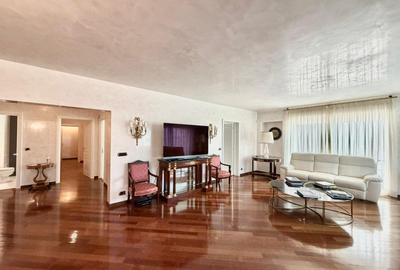 Apartament cu 4 camere în Primăverii
