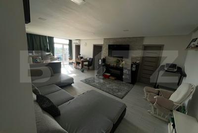 Apartament cu 3 camere semidecomandat, mobilat în Exterior Est