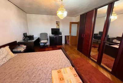 Piata Alba Iulia - vedere pe spate - Bloc Mixt - 1