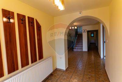 Vila  6 camere in Cristur, jud Hunedoara - 24
