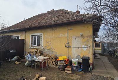 Casa tip parter in Carani - 9