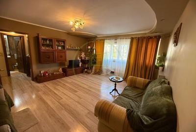 Apartament 3 camere semidecomandat, 75 mp, cartier Craiovita Noua, zona Orizont - 2