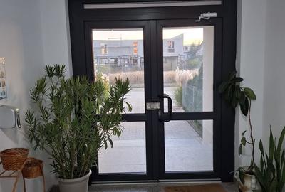 Apartament cu 2 camere semidecomandat în Est