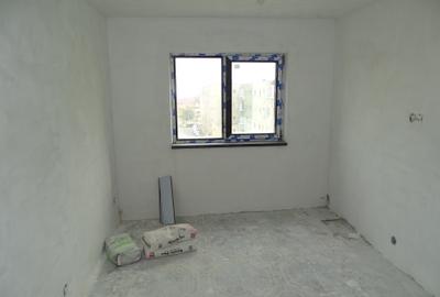 Apartament DECOMANDAT 65 mp de renovat - 1