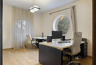 Vila de lux in apropiere de Cambridge School | Curte superba - 41