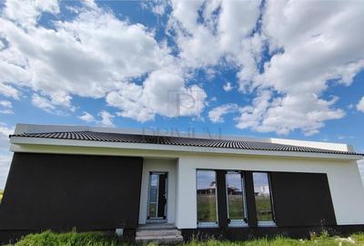 Duplex pe plan - zona in plina dezvoltare - personalizare interioara - 2