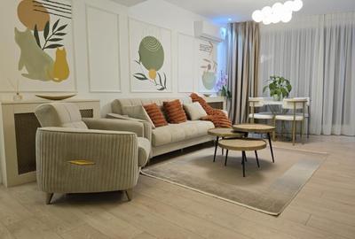 Apartament cu 3 camere semidecomandat, mobilat în Băneasa