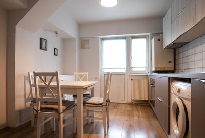 Apartament cu 3 camere în Astra