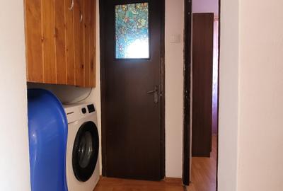 Inchiriez apartament cu 2 camere, cartier Florilor, Str. Lalelelor - 5