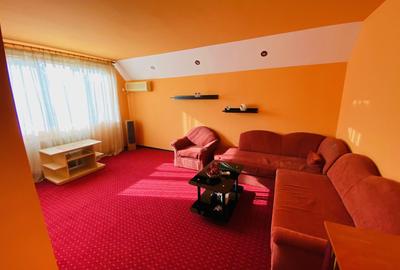 Apartament cu 3 camere decomandat în Drumul Taberei