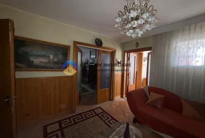 Apartament 4 camere/ 2 bai /boxa cadastrata  - B-dul Traian 82 mp - 4