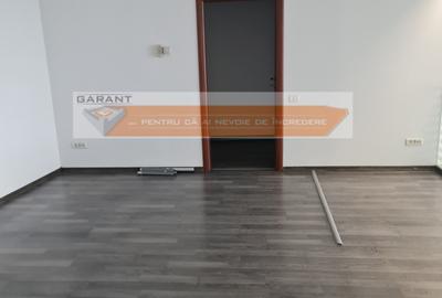 Inchiriez spatiu comercial ,  central, etaj 1, multifunctional , 220 mp, parcare - 6