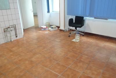 Vand spatiu comercial in Deva, zona ultracentrala ( I. Creanga), 70 mp - 6